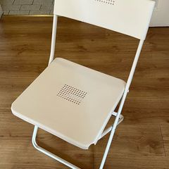 folding chairs