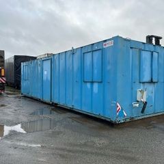 Container 32ft x 10ft
