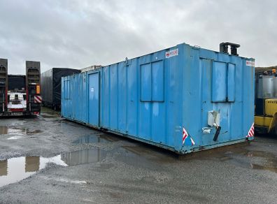 Container 32ft x 10ft