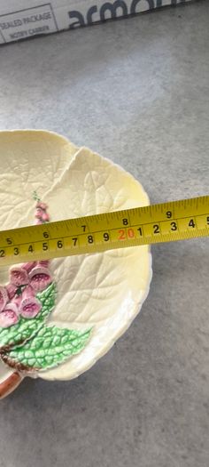 2 Different Itmes-1- Lovely Carlton Ware Foxglove Dish - Made In England - 8 1/2 Inchwide 25.00euro- 2-sylvac Pottery 29 Cm Long Yellow Leaf Plate No. 1904 8 Made In England 25.00 Euro.