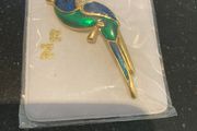 Large green parrot brooch (new, multiple)