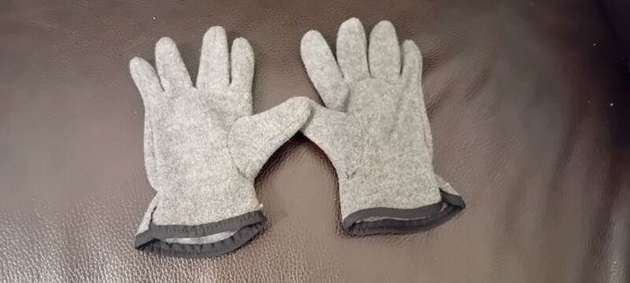Boys Fleece gloves 5-7yrs