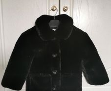 Girl's faux fur coat size 4-5