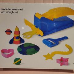 Play dough