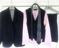 1880 club black size 5,  3 piece suit