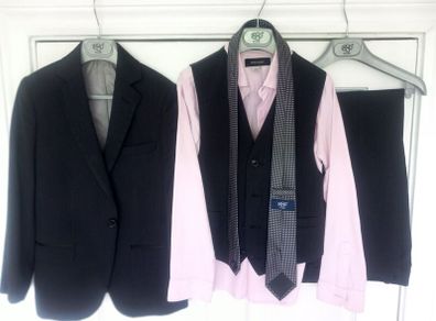 1880 club black size 5,  3 piece suit