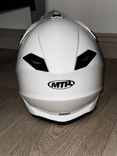 Trek Marlin 6 Mountain Bike + Brand New Full Face Helmet