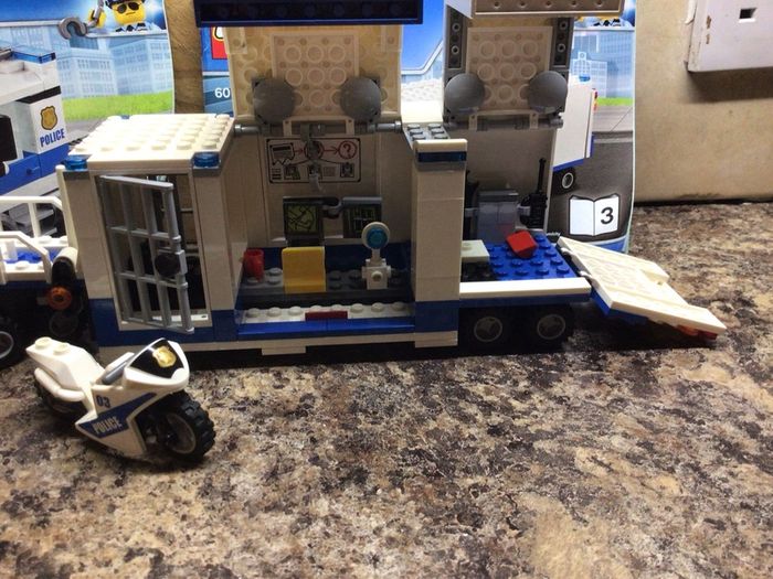 lego police command centre