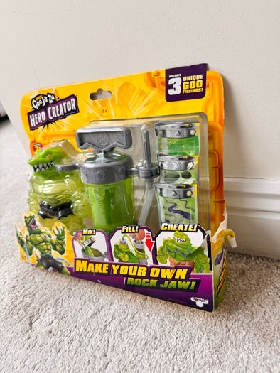 Heroes of Goo Jit Zu Hero Creator Rockjaw Mix Fill Create Your Own Action Figure Damaged Box Please see photos
