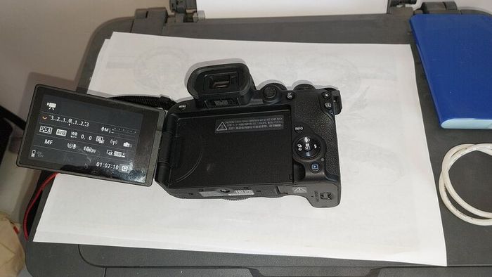canon RF 100-400 F5.6-8 IS Usm Lens with extras.