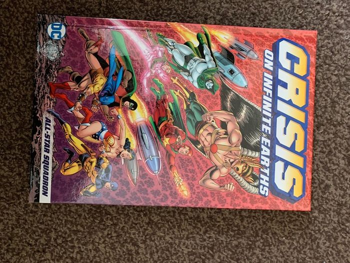crisis on infinite earths box set