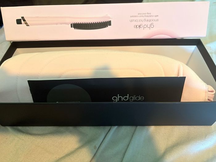 GHD glide hot brush