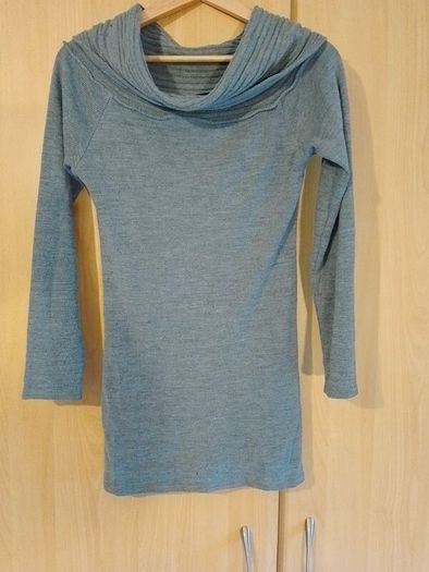 Long Grey Jumper size M.