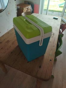 24 Litre EDA Cooler Box