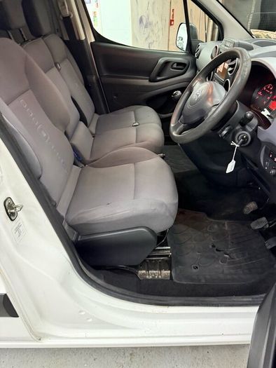 2015 (152) Citron Berlingo Van