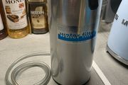 Table top water filter