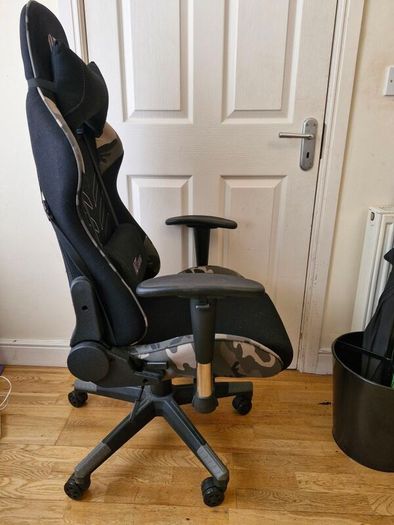 Gaming chair