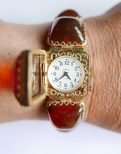 Vintage womens amber cocktail watch. Russian Watch Ladies CHAIKA