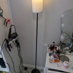 Remote-Controlled Floor Lamp