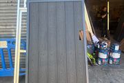 Side Gate