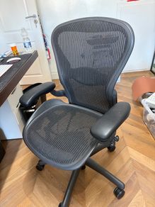 Herman Miller Aeron Classic