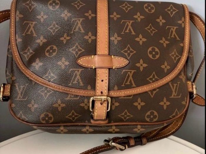 Vintage Louis Vuitton Samur MM bag