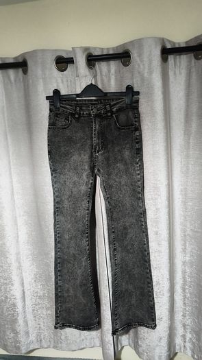 Flared jeans in great condition, worn once or twice