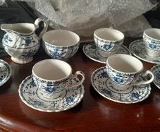 Indies make6 cups and 6 saucers