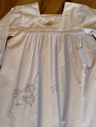 Powell craft unicorn nightdress age 8-9 immaculate!