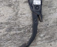Ford Kuga accelerator pedal