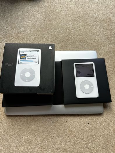 Apple iPod 5th gen 30GB
