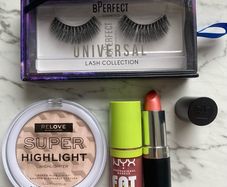 Makeup bundle