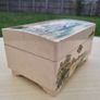 Antique Japanese music box with jewelry box from the 1960s. Image 2