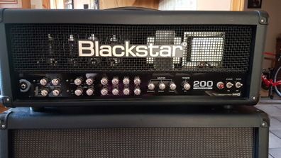 Blackstar Series 1 200 + 412 Angle Cab