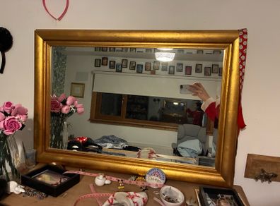 Gold mirror