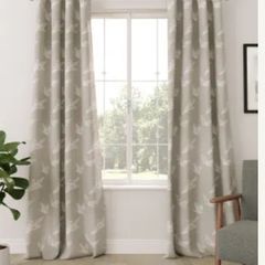 Eyelet curtains - crane design
