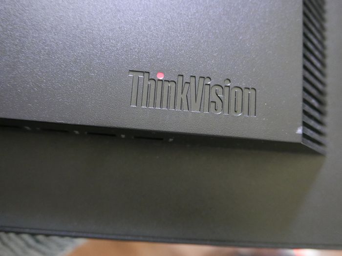 Monitor 23" Lenovo Thinkvision T23i-10 Led Ips Full Hd 1920x1080 Vga Hdmi Dp Class A