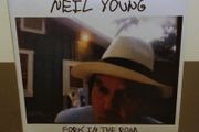 Neil Young Fork In The Road CD + HD DVD.