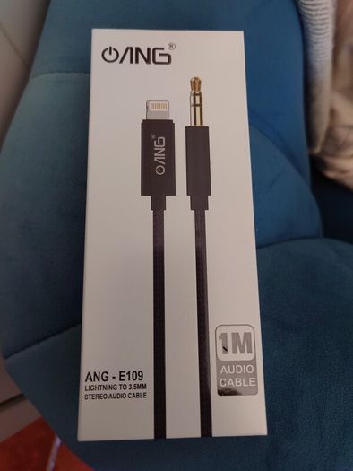 Lightning to 3.5 audio