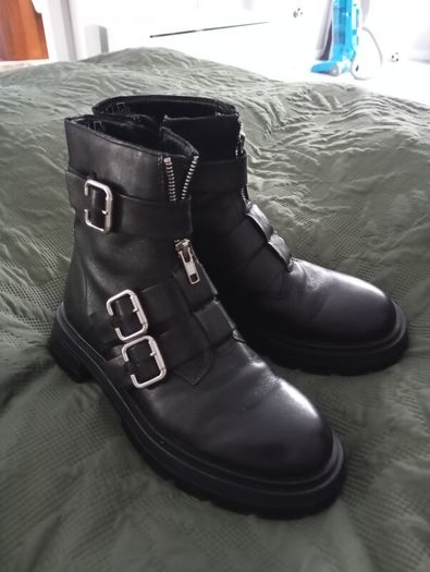 Zara genuine leather boots