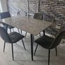 Table and chairs Image 3