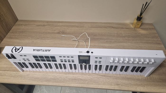 ARTURIA KeyLab Essential 61 MK3 White midi keyboard