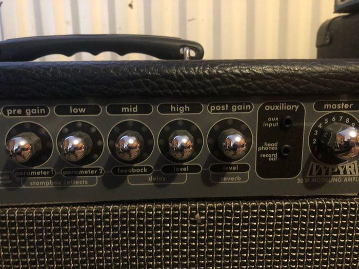 Peavey Vyper Modelling Amp
