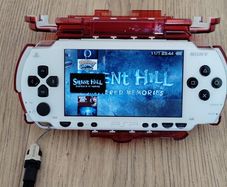 PSP 1004 White Modded 2 Original Batteries 64gb original charger