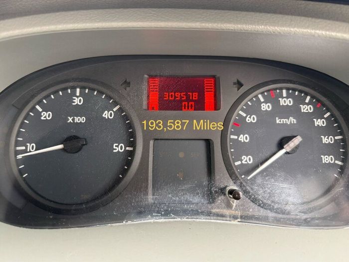Camper van 2008 Nissan Interstar Ready to Go