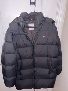 Tommy Hilfiger puffer jacket new never worn no tags