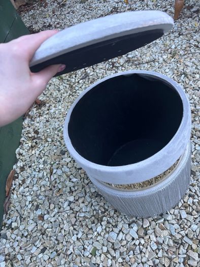 stool