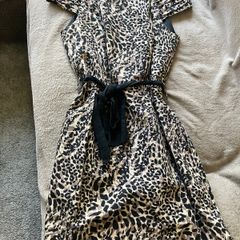 Warehouse dress