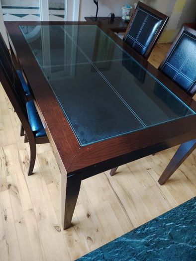 Dining Table and 4 Chairs