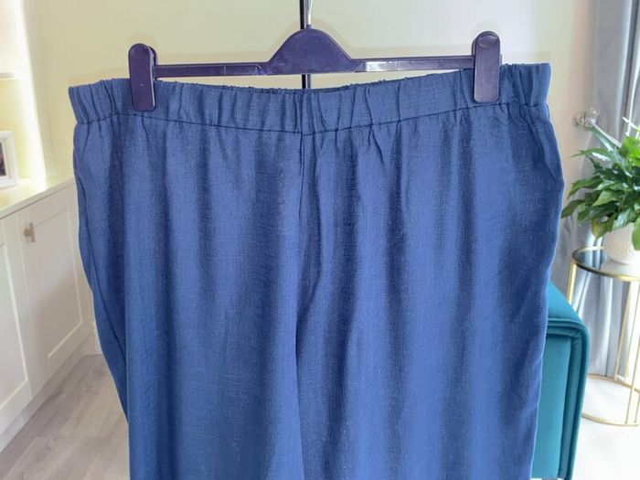 Ladies Lightweight, Elastic-waist Navy Trousers from Shein Curve